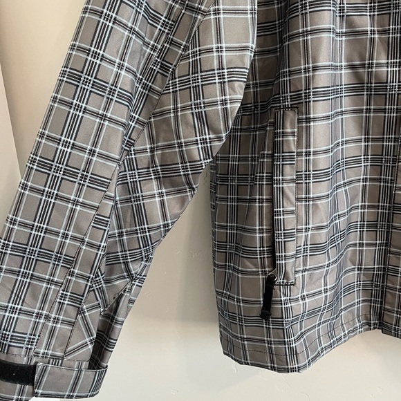 Precision Mountainwear | Winter Coat - Picture 3 of 7